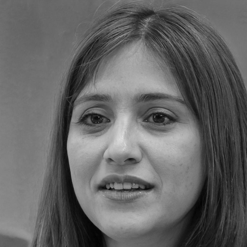 Esperanza Molina, Directora Financiera